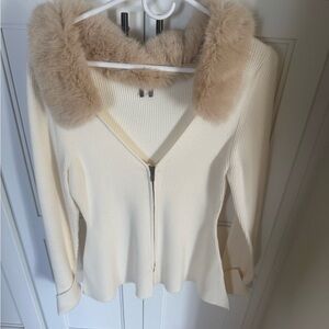 Anthropologie Cream Sweater with Faux Fur Collar XL